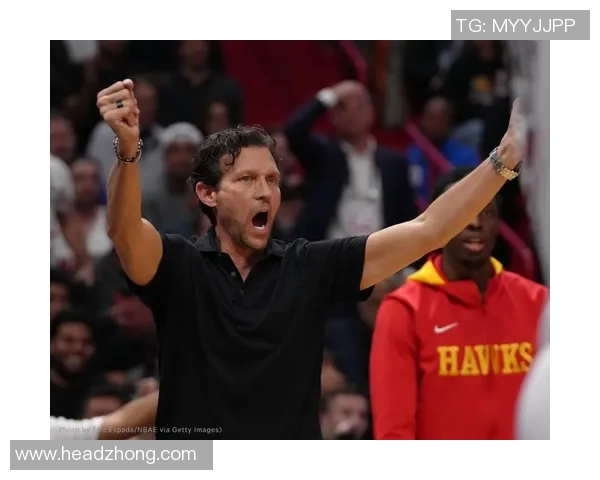 老鹰小胜尼克斯，成功晋级季后赛：挑战与胜利的完美结合